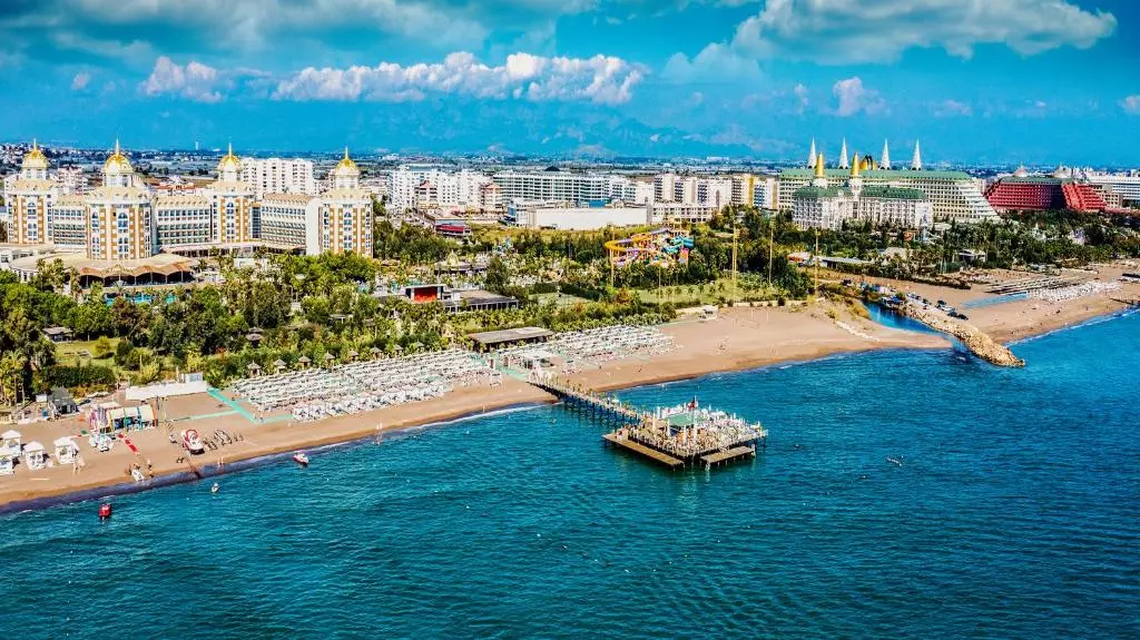 هتل دلفین بی گرند ریزورت